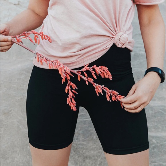 BLANQI EVERYDAY Postpartum Belly Support Girlshort in Black Size Medium - Picture 8 of 8